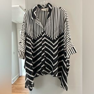 Chicos black and white sheer tunic type blouse in size 3.